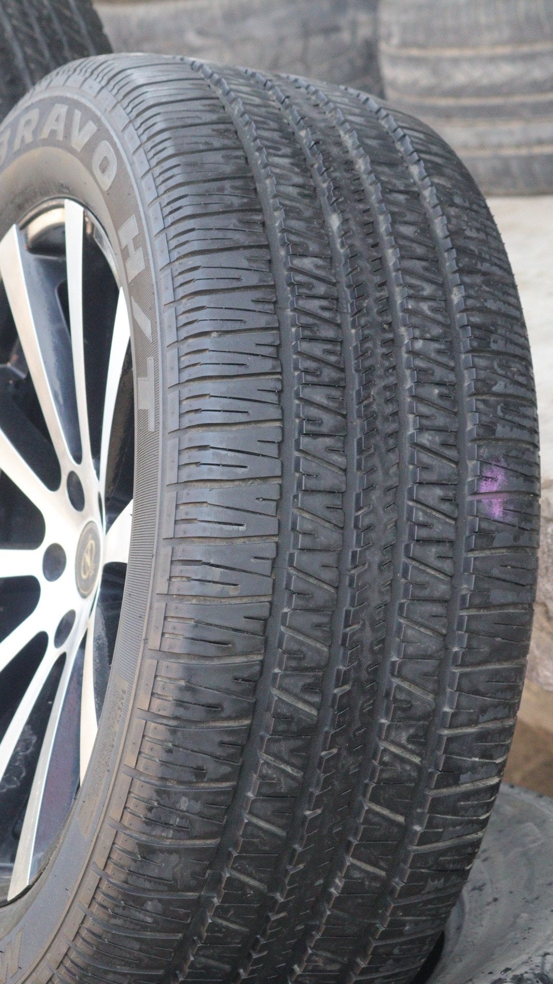 20Inch Neo used alloy/tyre set of 5 piece